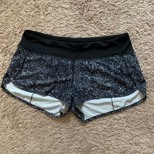 Lululemon / Speed Up Short / Size 8